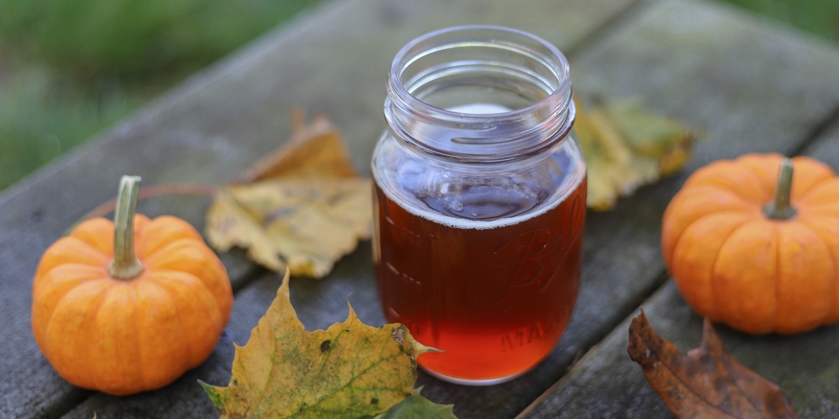 Mason jar with cider drink